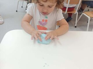 14aae3c8 762c 437d 8d27 144a59a2952b