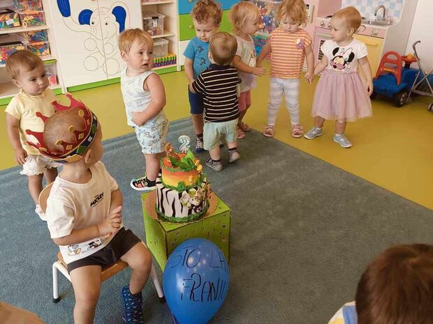 5cb33896 5f66 4dd8 9aea 546ffda6b6e3