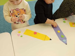 438209152 323687840461263 6809286067213347469 n