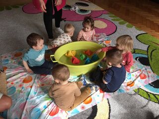 fadf1dbb d195 4a76 b453 4cf9395fe061