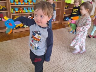 0100f05d afb6 47d4 b8a5 0a960e2200dc