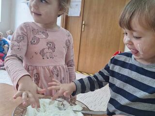 Messenger creation e940af20 a847 4e4e a724 c1060275eea5