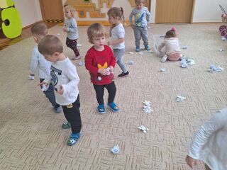 received 1627101914491209