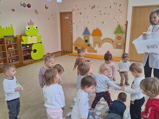 received 1798471123940305