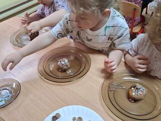 Messenger creation a2f405a1 dbac 4c3b aa02 88e29e9d961a